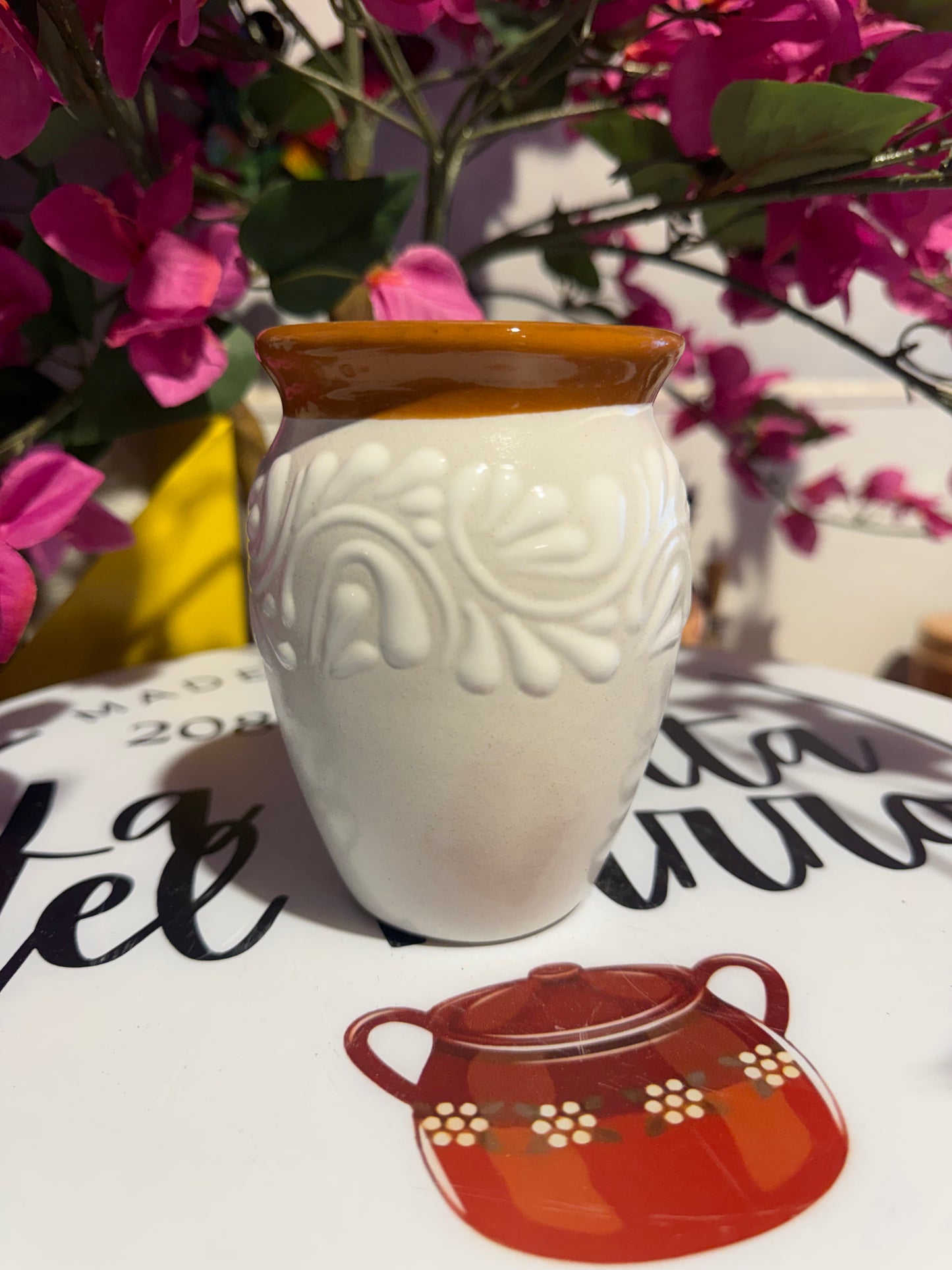 Brown Rim white Cantarito
