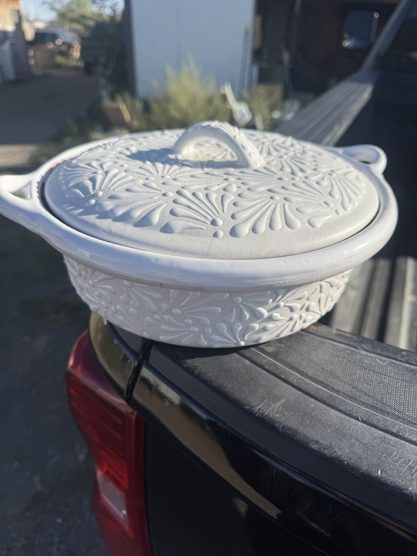 White On White Soup holder