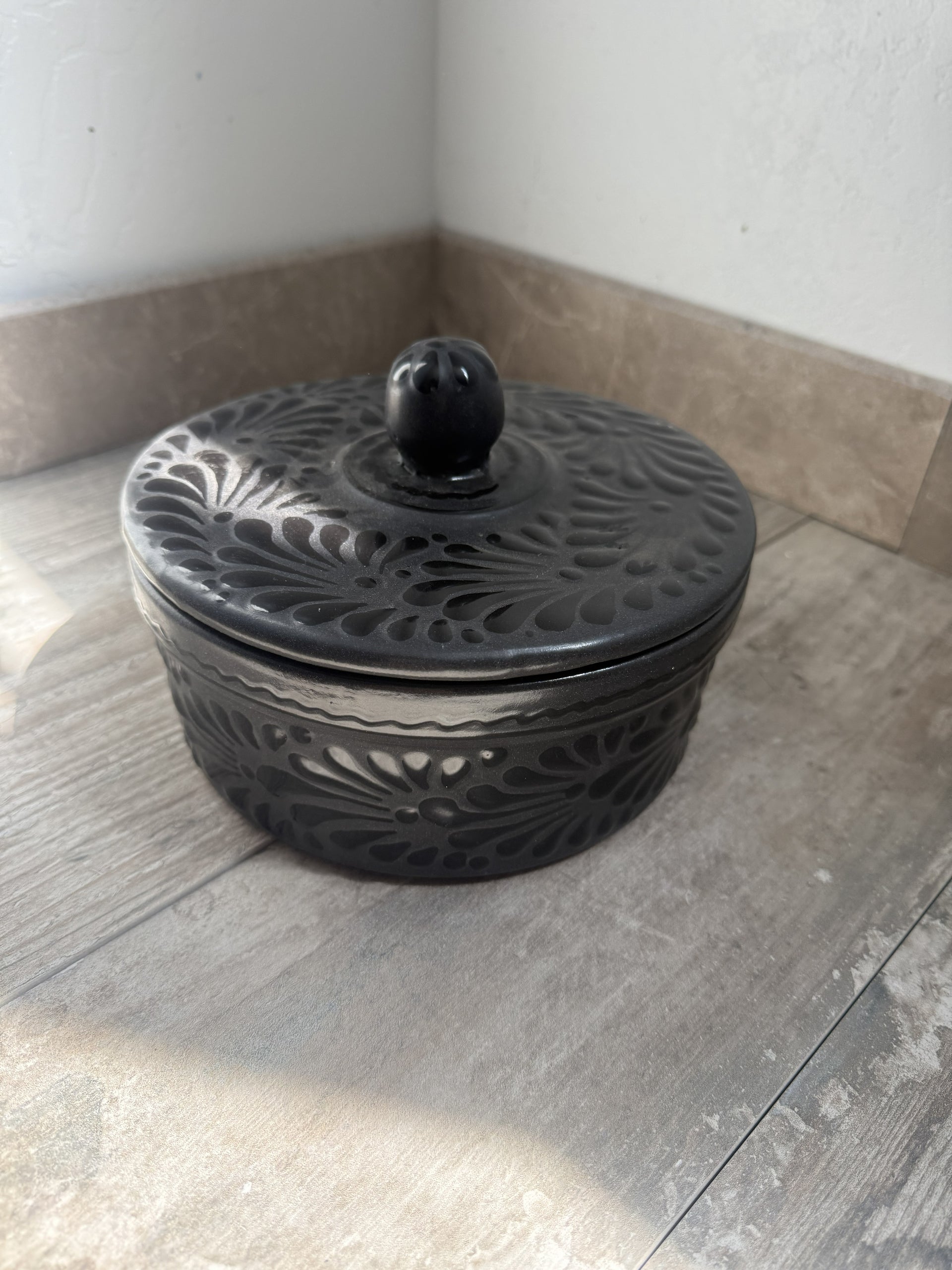 Black Tortilla Holder