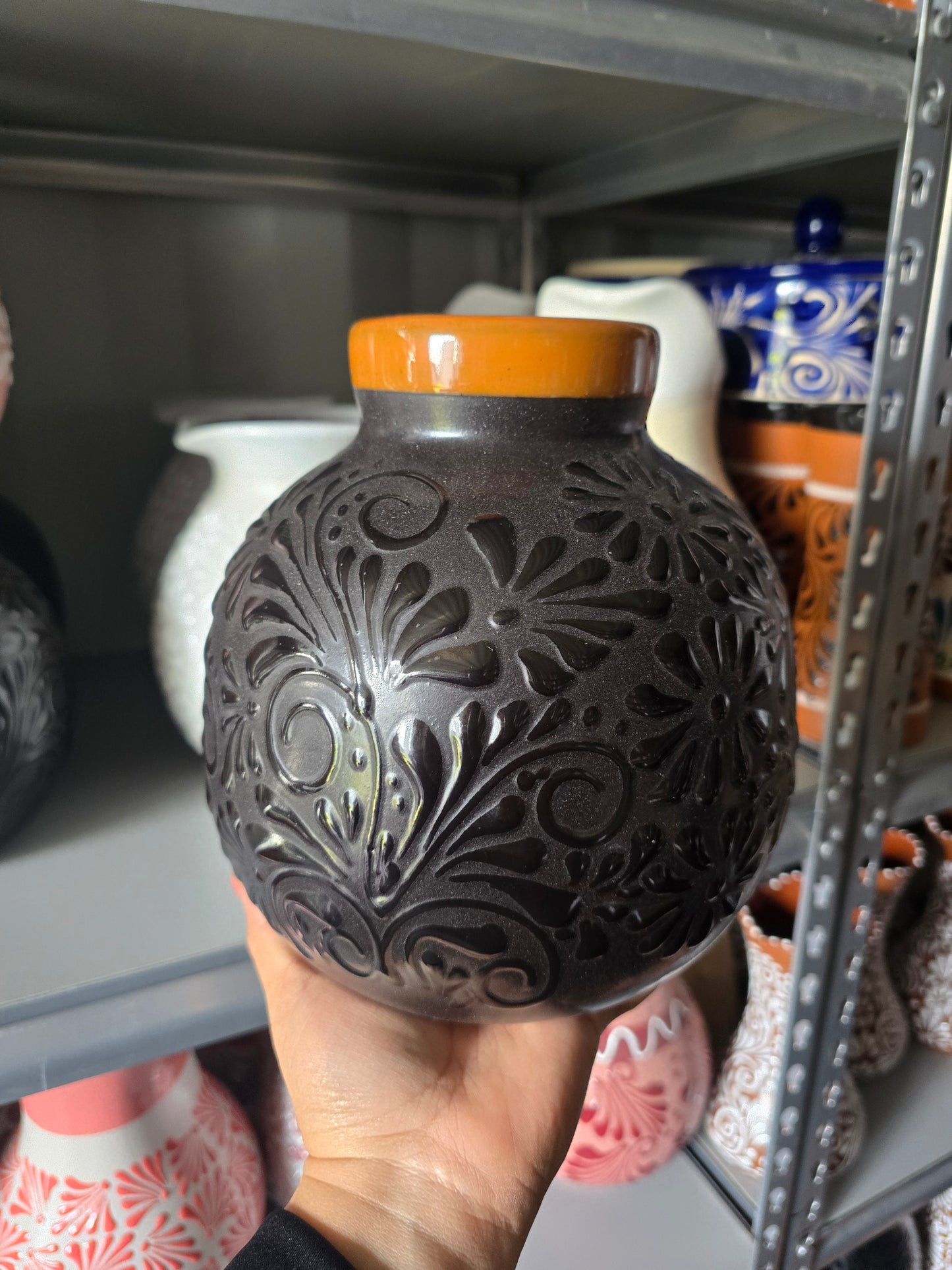 Round Talavera Vase - 7 in Tall